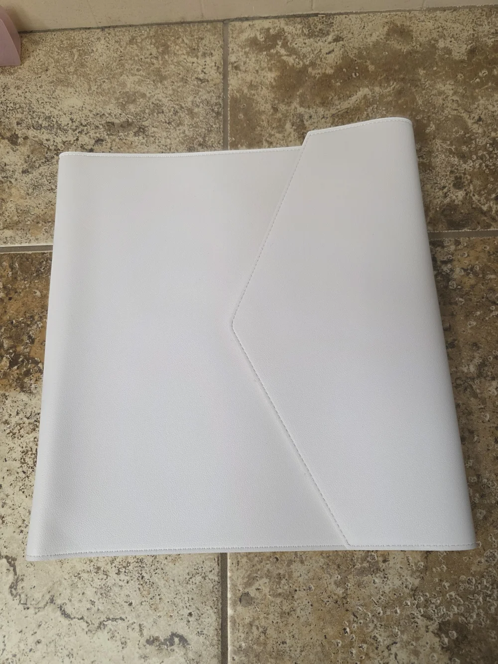 FULL SIZE- The Budget Mom White Folio